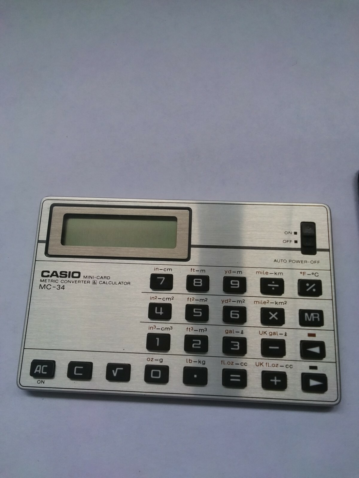 Vtg. Rare Working Casio 1985 MC 34. Business Card Calculator Solar Japan
