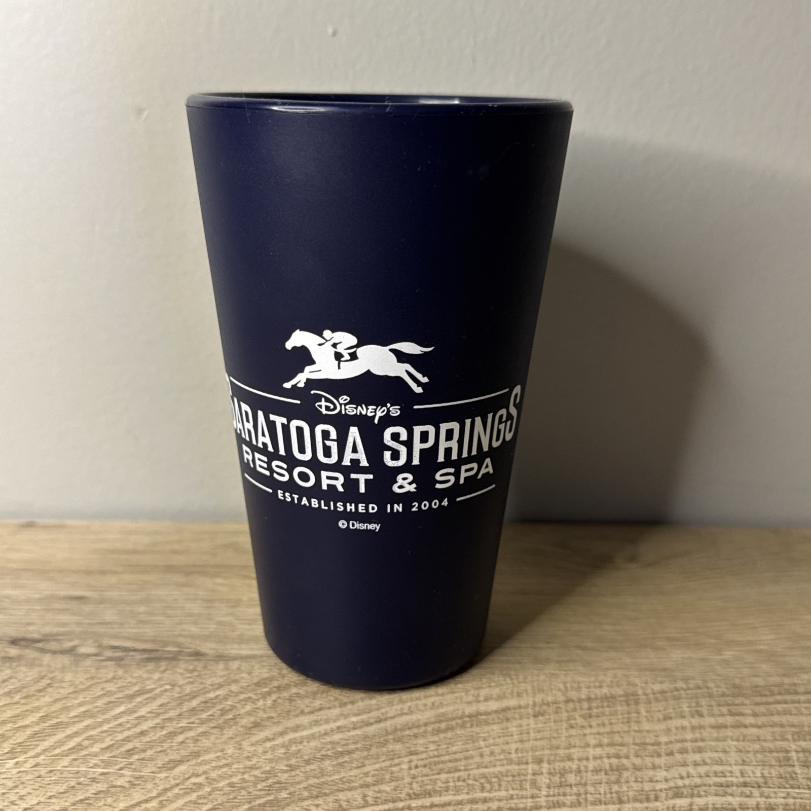 Disney\'s Saratoga Springs Resort and Spa Cup Navy Blue White Silicone Pint 16 oz Disney\'s Saratoga Springs Resort and Spa Cup Navy Blue White Silicone Pint 16 oz