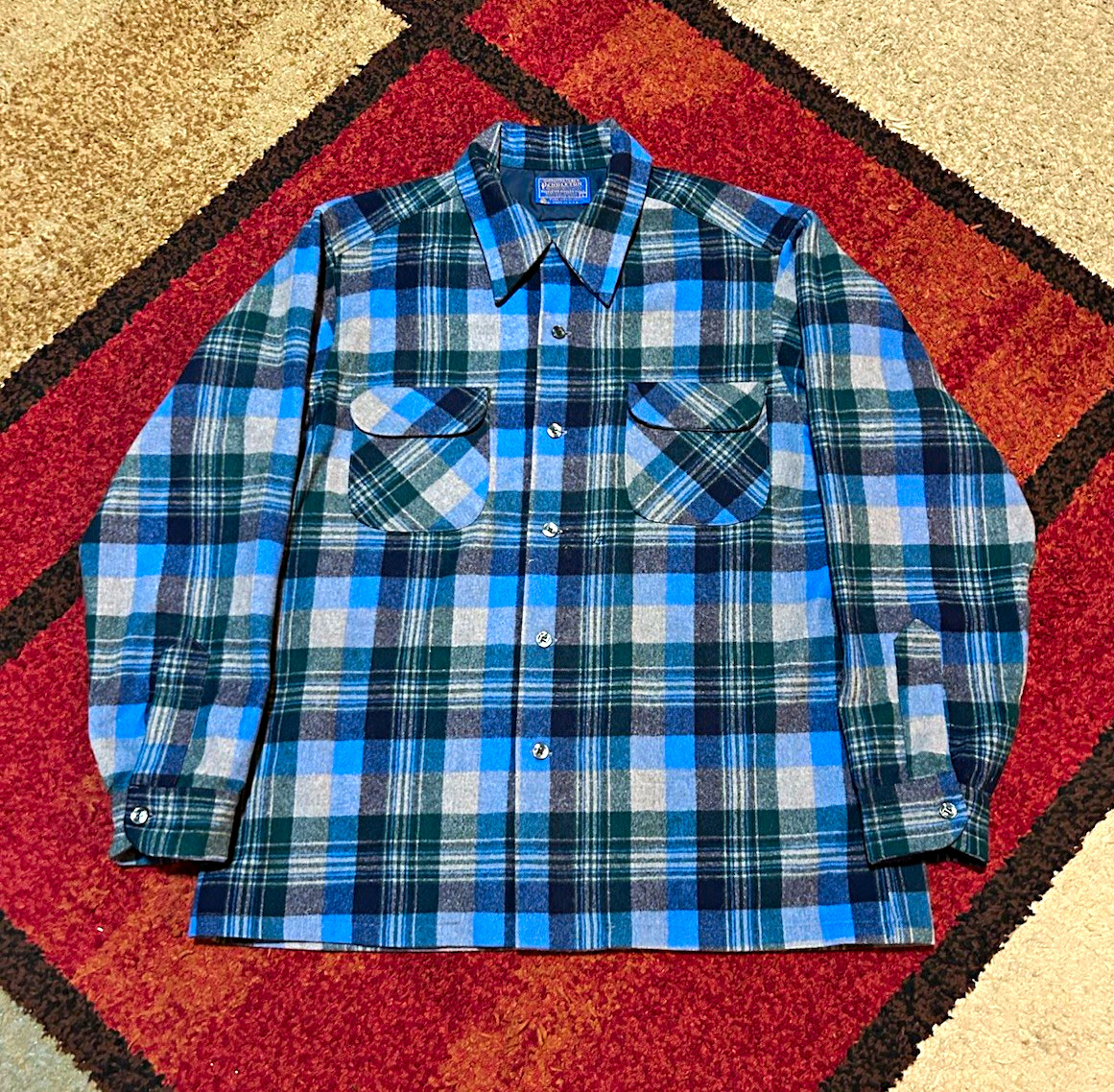 Vintage 70s Pendleton Men\'s Plaid Wool Flannel Long Sleeve Button Up Shirt 