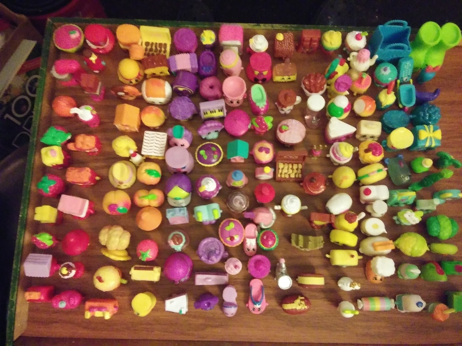SHOPKINS:25pcs-Randm Charctrs-No Dups Mixed Seasons-Great Cond Used FREE FREIGHT SHOPKINS:25pcs-Randm Charctrs-No Dups Mixed Seasons-Great Cond Used FREE FREIGHT