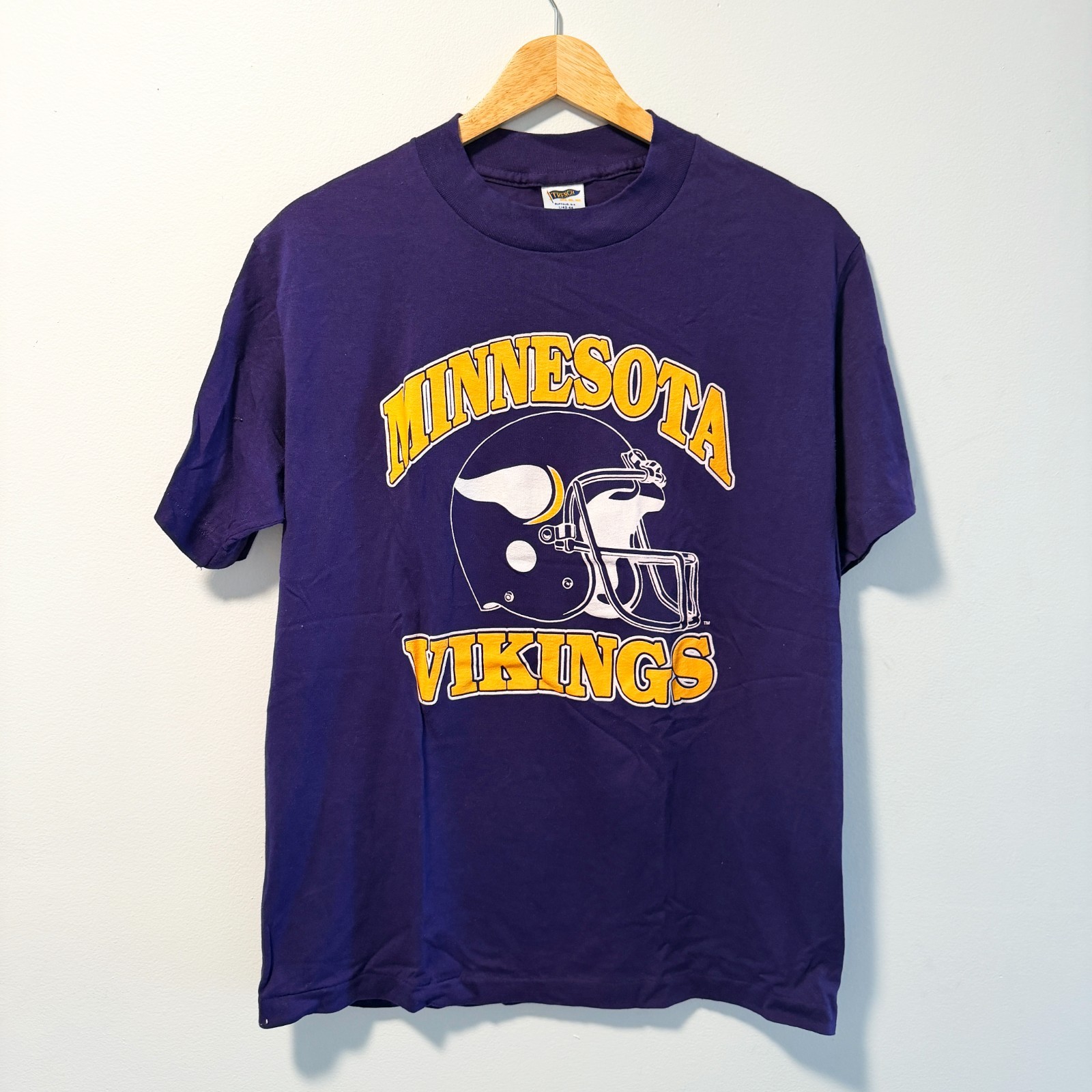 Trench Minnesota Vikings T Shirt Purple Mens L Single Stitch Vintage 90s USA NFL