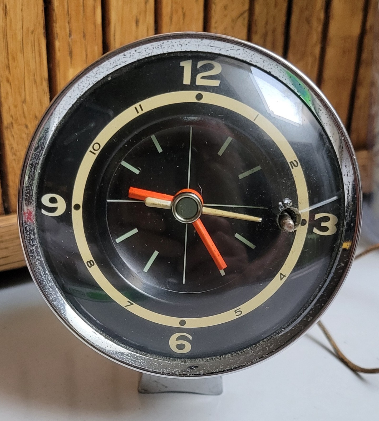 OLD VINTAGE COLUMN MOUNT CLOCK CHROME BOAT ACCESSORY 