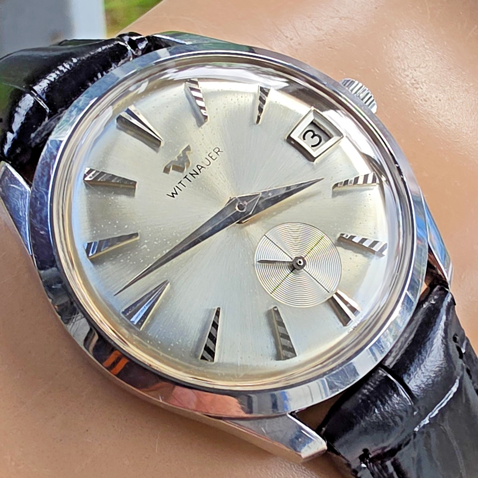 Vintage WITTNAUER men's manual wind watch Ref:6300 Date rare dial swiss 1960s
