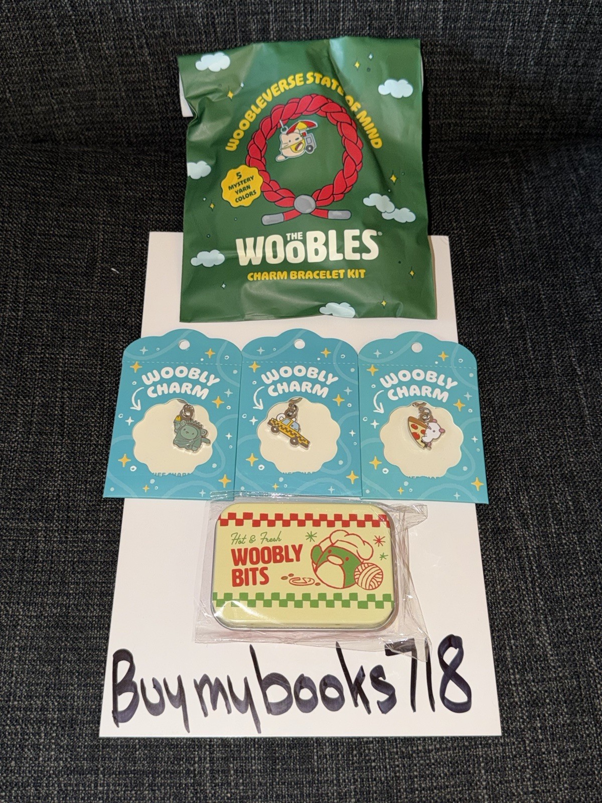 THE WOOBLES NYC BUNDLE - TIN, BRACELET & 3 EXCLUSIVE CHARMS ALL NEW THE WOOBLES NYC BUNDLE - TIN, BRACELET & 3 EXCLUSIVE CHARMS ALL NEW