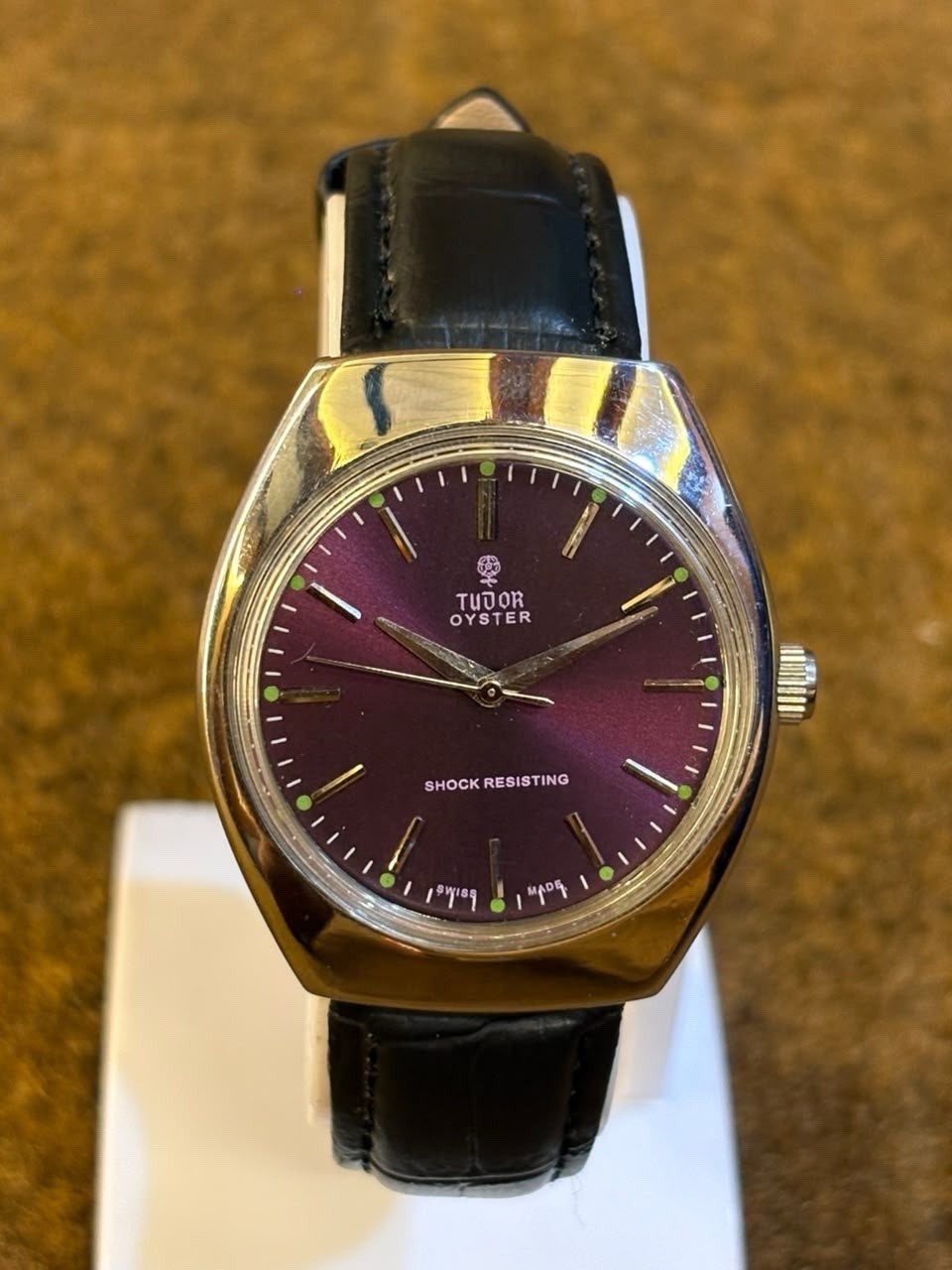Vintage Tudor Oyster 17 Jewels Manual Winding Swiss Made Men’s Watch Purple Dial Vintage Tudor Oyster 17 Jewels Manual Winding Swiss Made Men’s Watch Purple Dial