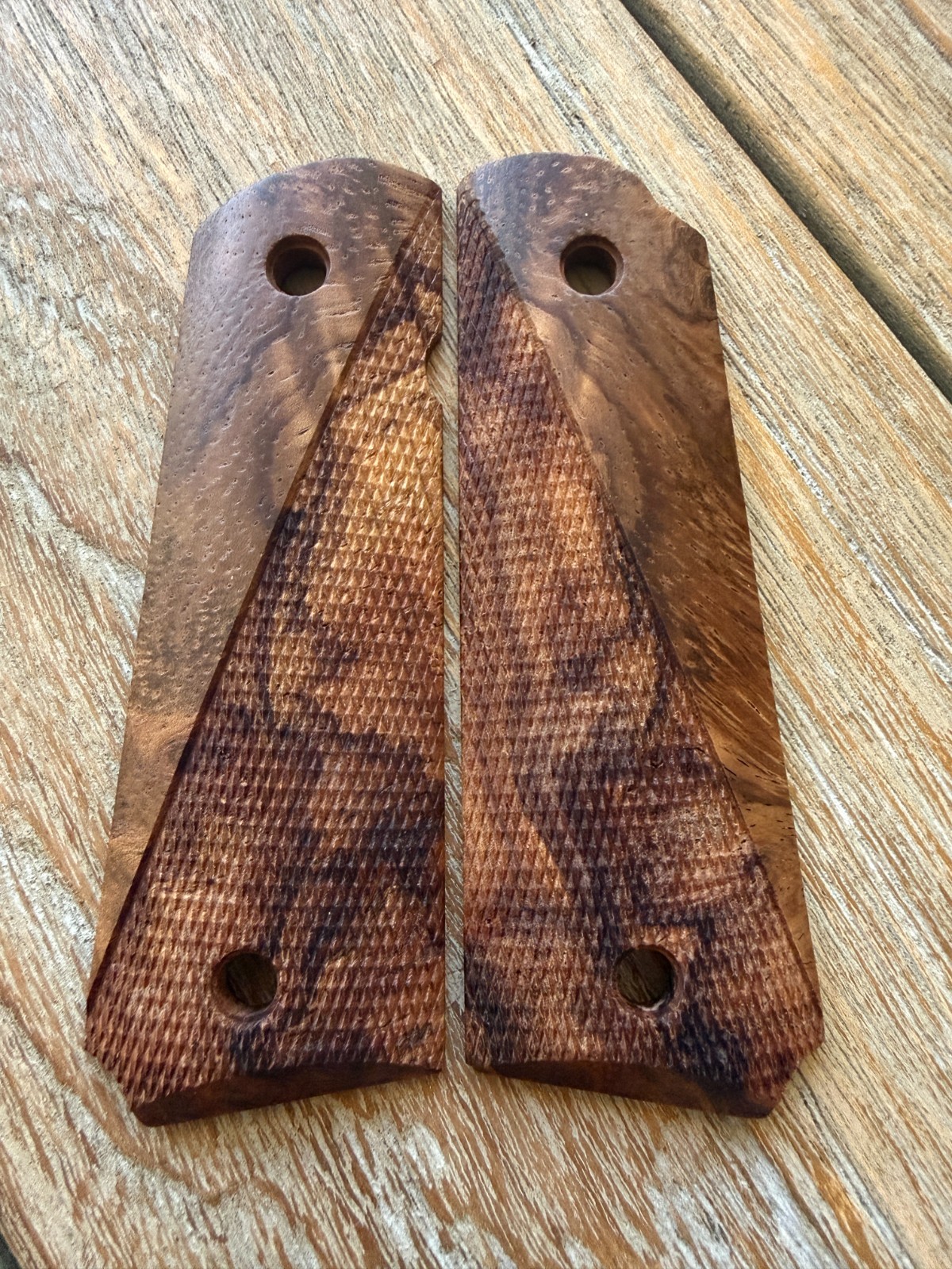 1911 Exotic Weru Burl Wood Grips Government Full Size Colt - Comfort Checkered