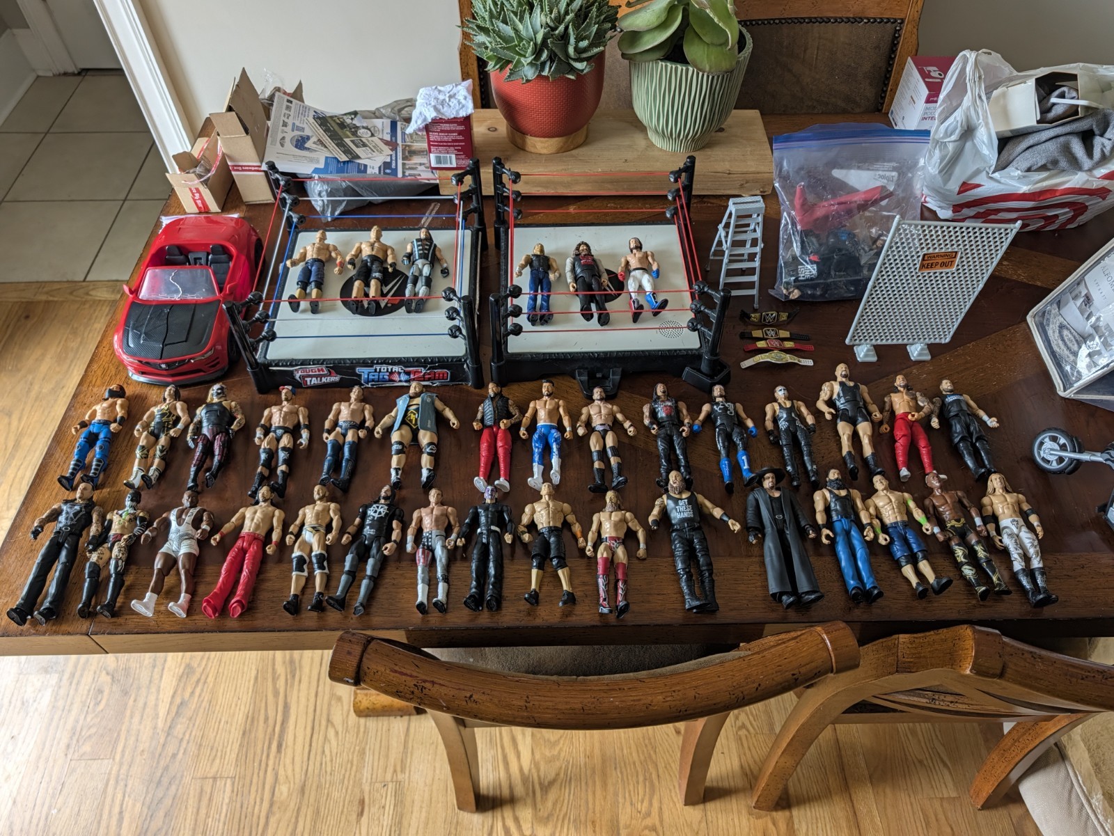 Huge Lot Of 37 WWE Action Figures Wrestling +2 Rinks , Accessories Huge Lot Of 37 WWE Action Figures Wrestling +2 Rinks , Accessories