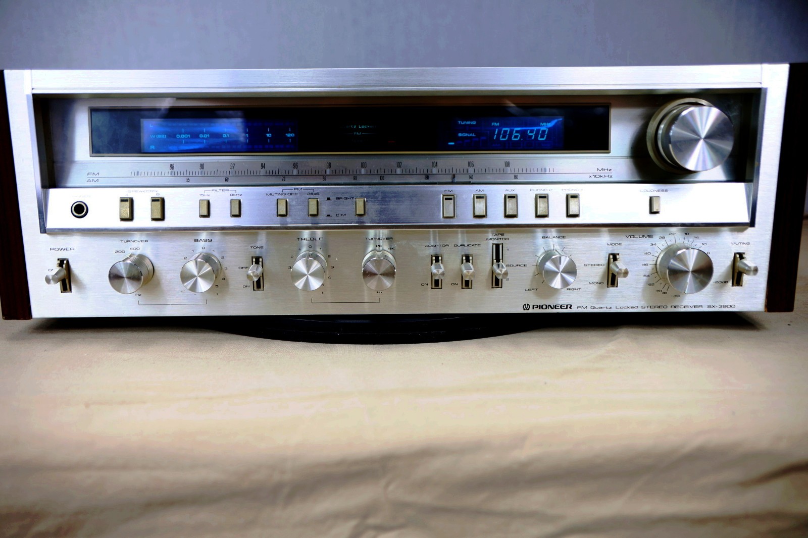 Wk End Special Monster Pioneer SX-3900 Vintage Stereo Receiver - Needs Work.