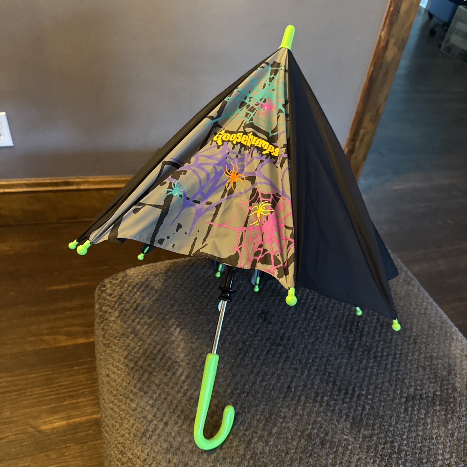 Vintage 90s Goosebumps Umbrella Pyramid Handbags Spider Web RL Stine Kids Rare Vintage 90s Goosebumps Umbrella Pyramid Handbags Spider Web RL Stine Kids Rare