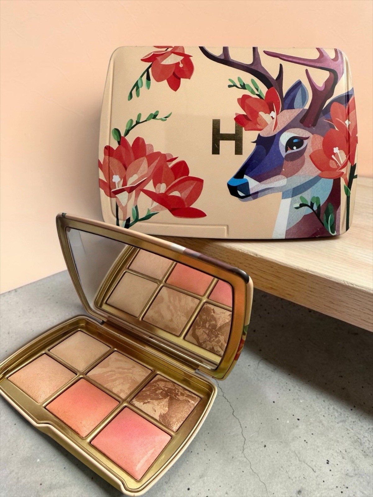 NWOB~ Hourglass Ambient Lighting Edit Unlocked DEER Palette Highlighter Bronzer NWOB~ Hourglass Ambient Lighting Edit Unlocked DEER Palette Highlighter Bronzer