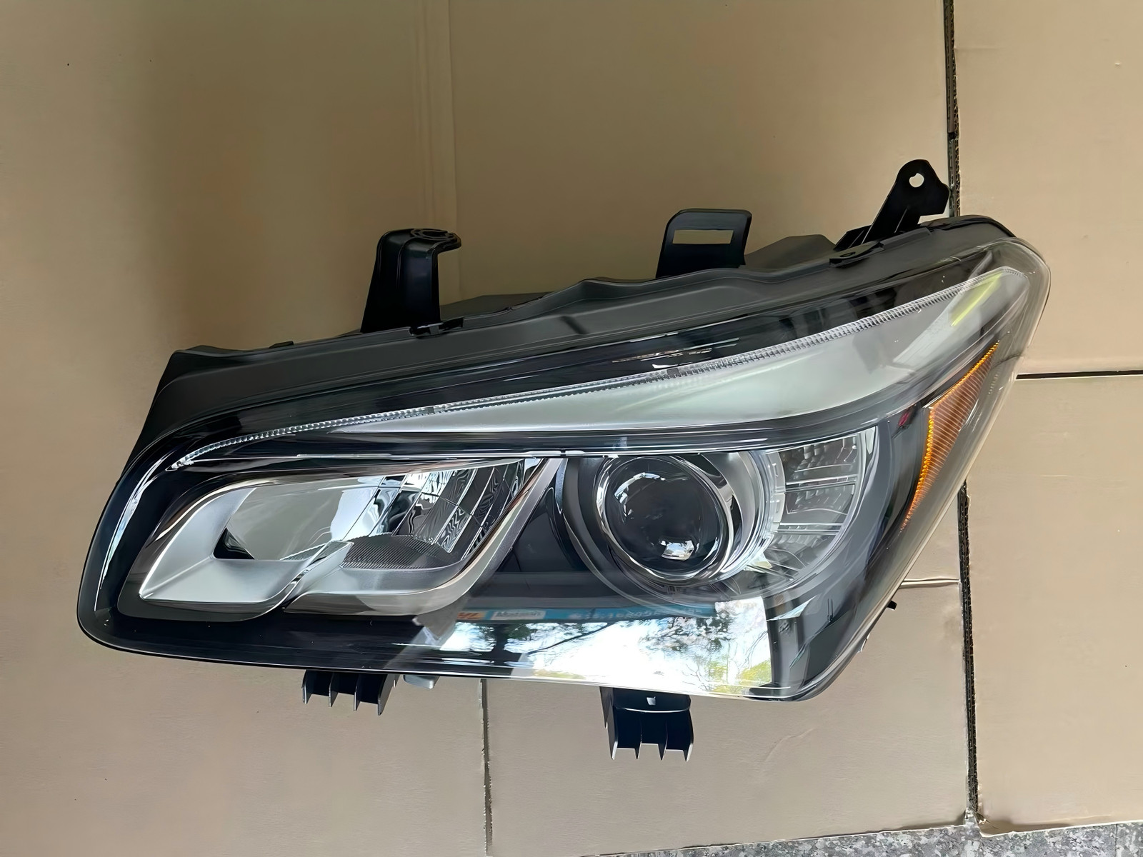 For 2014-2017 Infiniti QX80 Left Driver Side LED Headlight Assembly w/o Adaptive For 2014-2017 Infiniti QX80 Left Driver Side LED Headlight Assembly w/o Adaptive