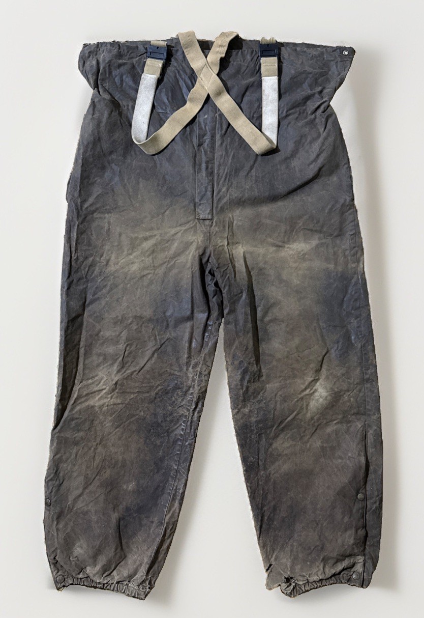 Filson Vintage Foul Weather Rain Bibs Oil Paraffin Finish #1432 Size XL 31 OT Filson Vintage Foul Weather Rain Bibs Oil Paraffin Finish #1432 Size XL 31 OT