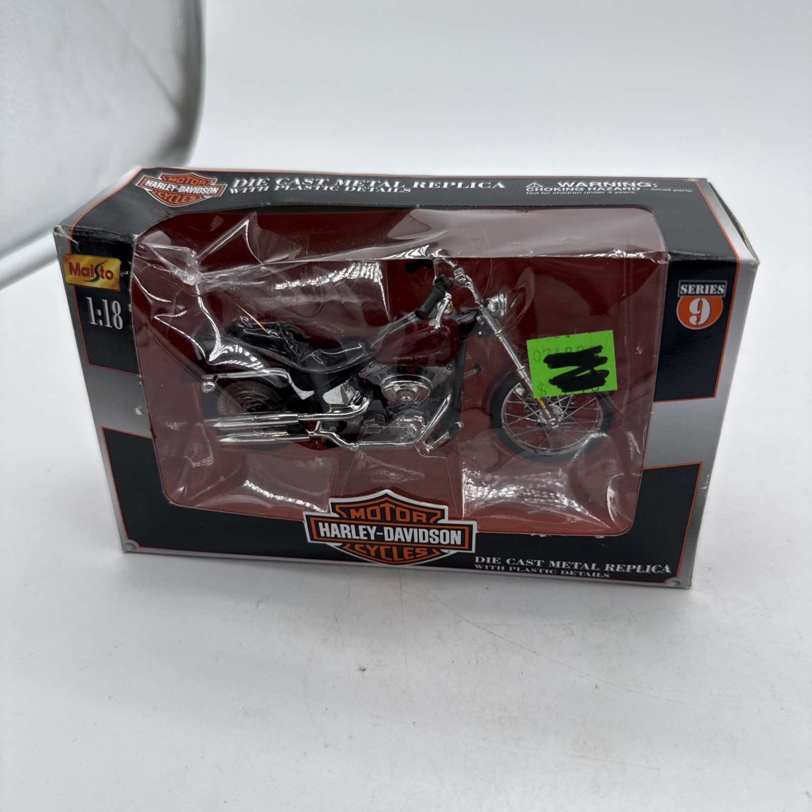 Maisto Harley-Davidson 1:18 Die-Cast Replica - Series 19 (NIB) Box Dmg