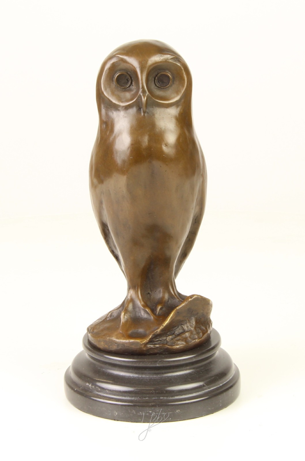 Moderne Bronze Sculpture of an Owl on a black marble base after Milo