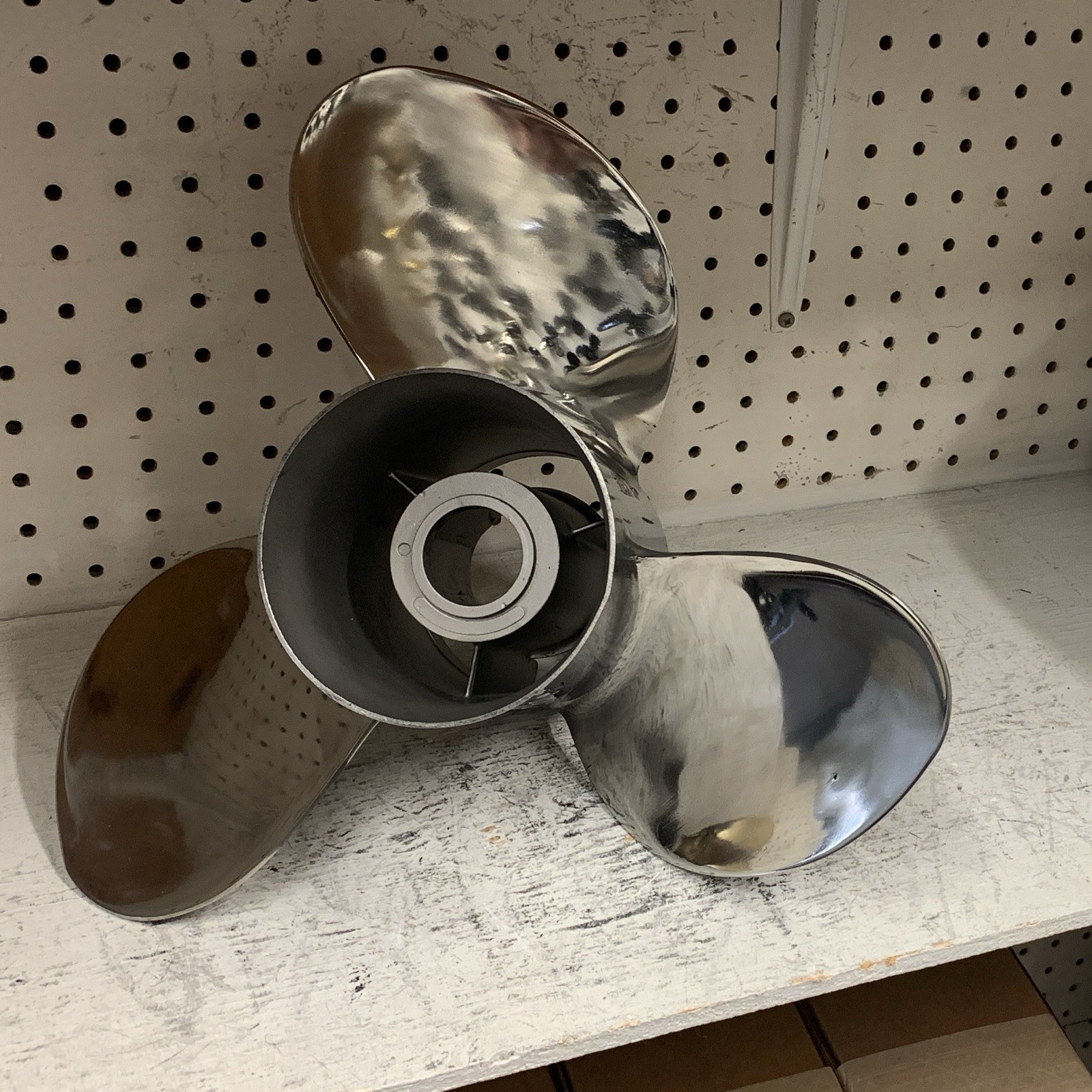 Mercury Marine Vengeance Stainless Steel 14.5 X 17P  Propeller