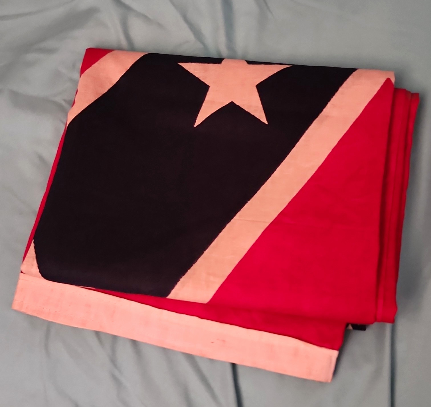 Very Early 20th Century Screened Cotton Beautiful Condition Flag. Very Early 20th Century Screened Cotton Beautiful Condition Flag.