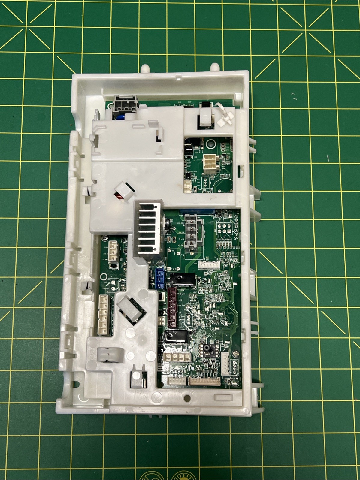 OEM 290D2863G108 GE Control Board in Case  B2