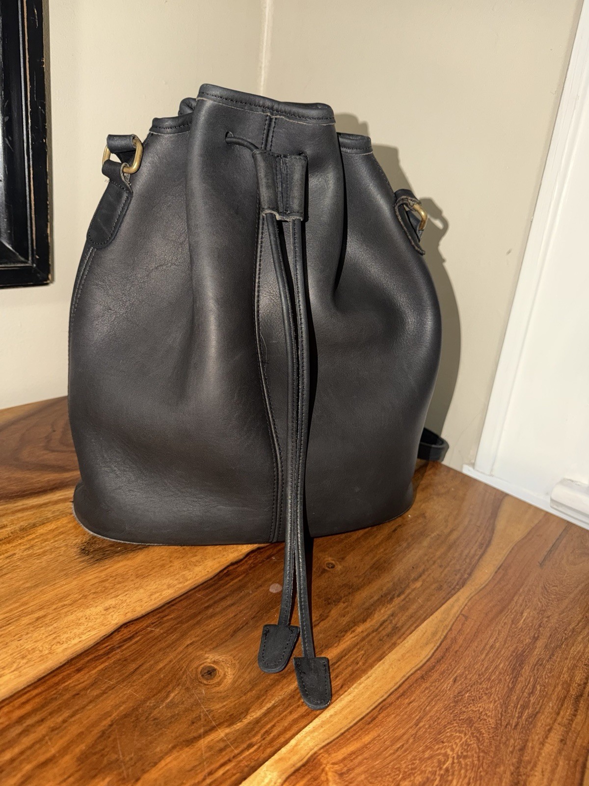 Vintage COACH Drawstring Bucket Shoulder Bag 9946 Black Leather USA Made EUC Vintage COACH Drawstring Bucket Shoulder Bag 9946 Black Leather USA Made EUC