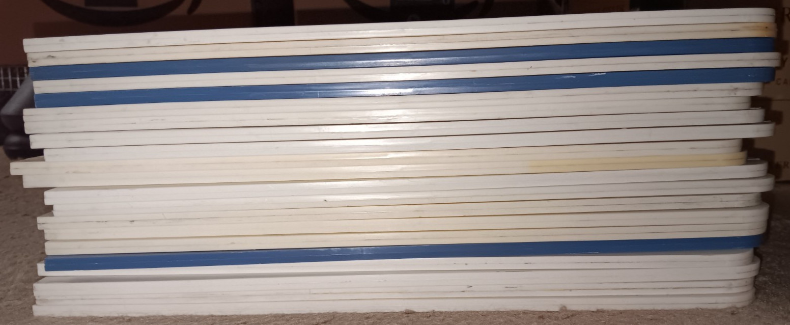 Lor of 21 CED Videodiscs, James Bond, John Travolta, Robert De Niro, Superman