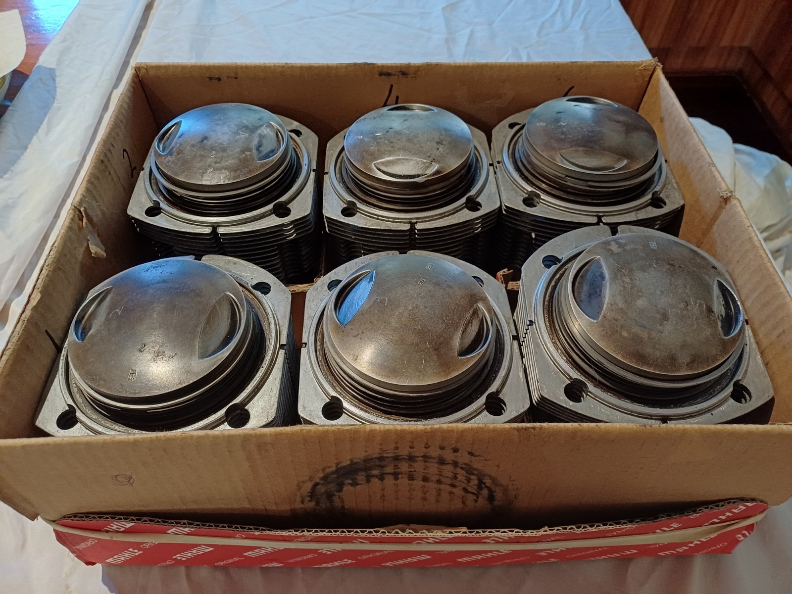 Porsche 911 2.4 Litre Full Set of 84mm Mahle Barrels And Pistons. Porsche 911 2.4 Litre Full Set of 84mm Mahle Barrels And Pistons.