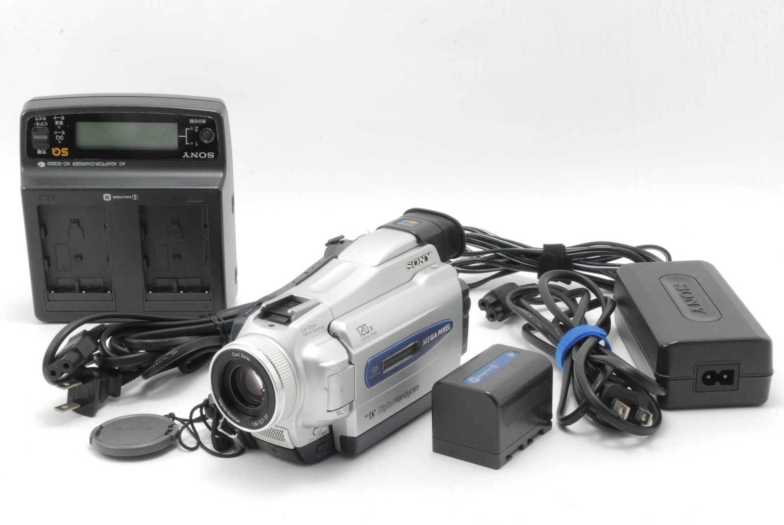 [NEAR MINT] Sony Digital Handycam DCR-TRV27 Mini DV Camcorder Silver From Japan