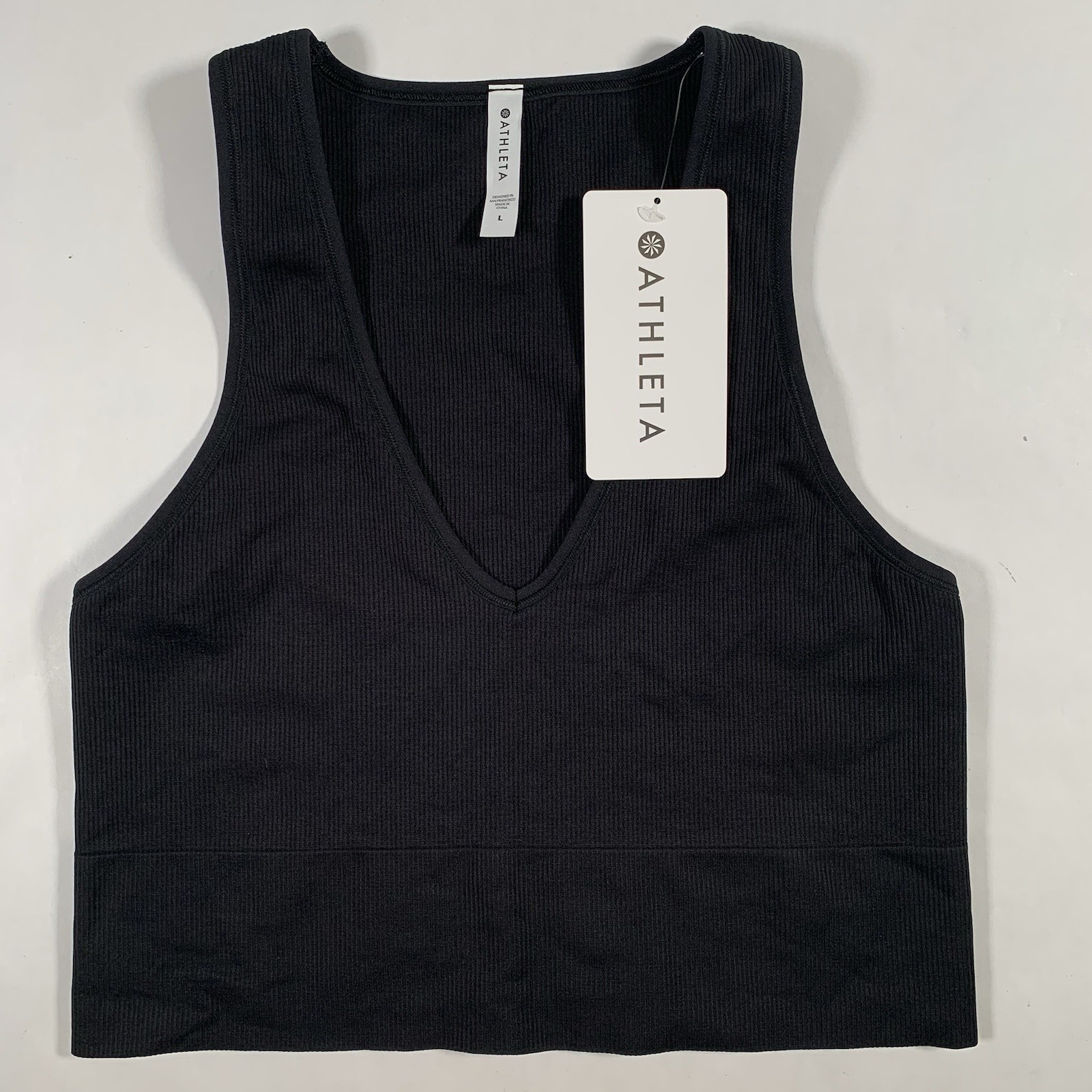 Athleta Aurora Crop Rib V-Neck Tank Top Womens Large Seamless Stretch Black NWT Athleta Aurora Crop Rib V-Neck Tank Top Womens Large Seamless Stretch Black NWT