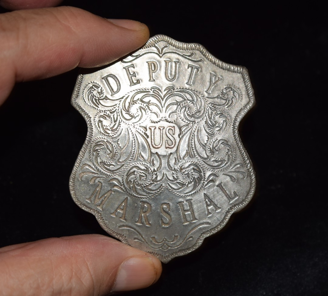 🧐👉Beautiful 19th century obsolete DEPUTY US MARSHAL BADGE ornate lettering 🧐👉Beautiful 19th century obsolete DEPUTY US MARSHAL BADGE ornate lettering
