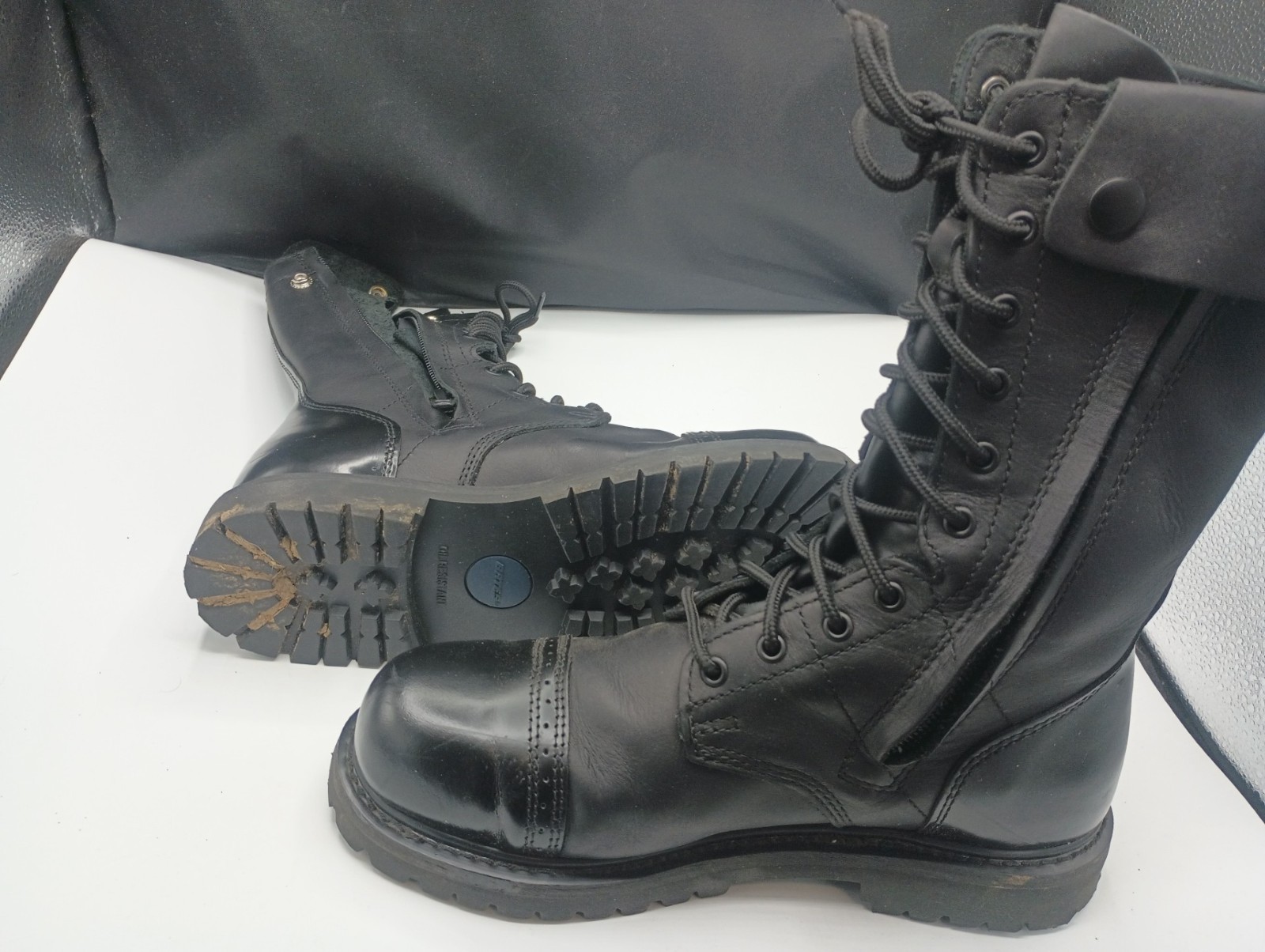 Bates - Paratrooper/11\ Bates - Paratrooper/11\