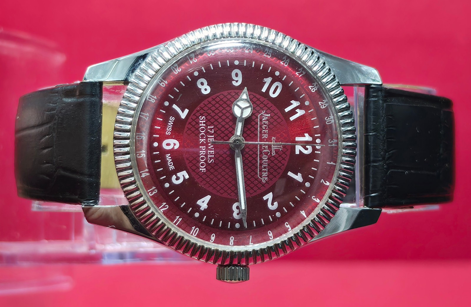 Vintage Jaeger-LeCoultre Shock Proof Hand Wind 17 Jewels Men's Watch