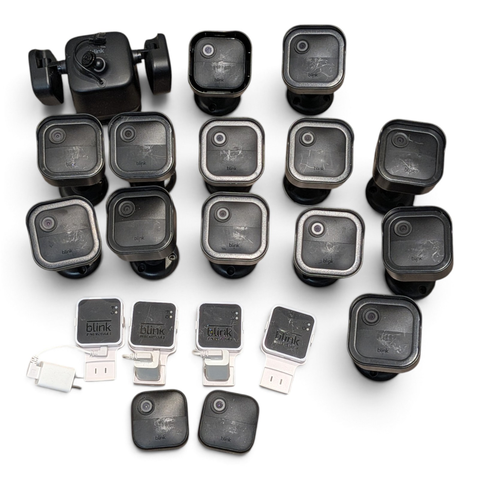 Lot of 15 Blink BCM00500U Indoor Wireless Security Camera & Attachments * Read