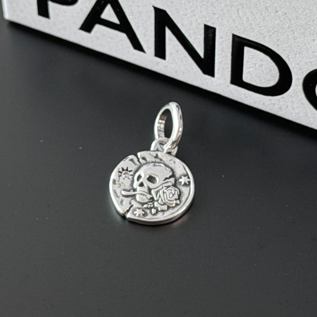 Pandora Skull Medallion Charm Sterling silver ALE Halloween, #794089C01