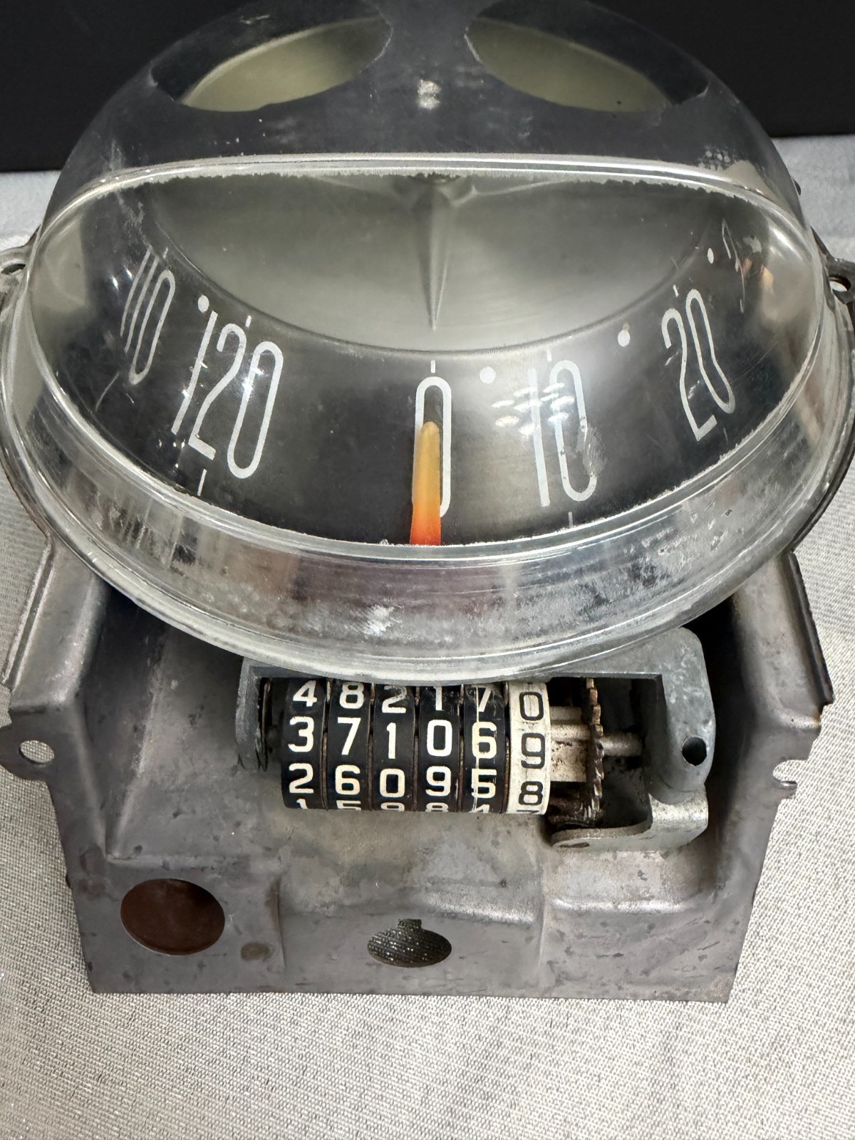 VINTAGE 1957 SPEEDOMETER 54370-FFA-17255-J Sept 57\' speed 0-120