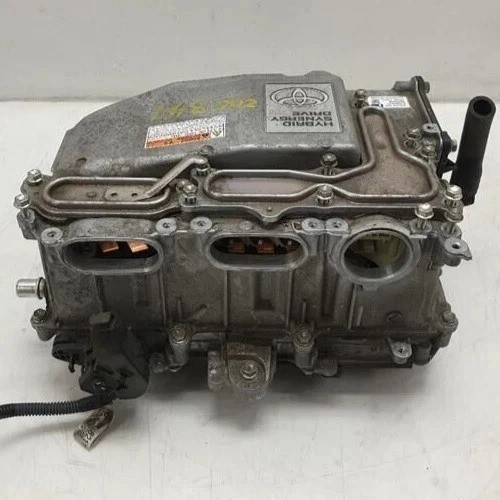 12-16 TOYOTA PRIUS 