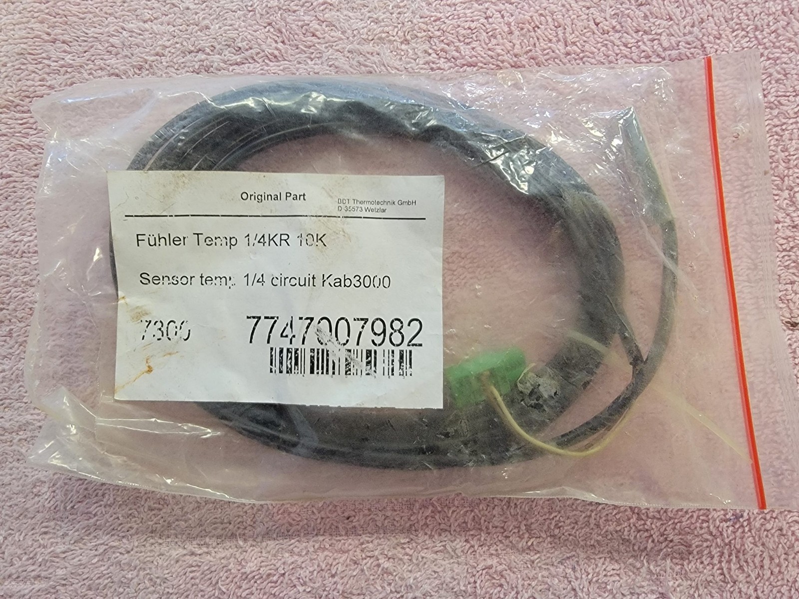 BRAND NEW Buderus Boiler Temperature Sensor 7747007982