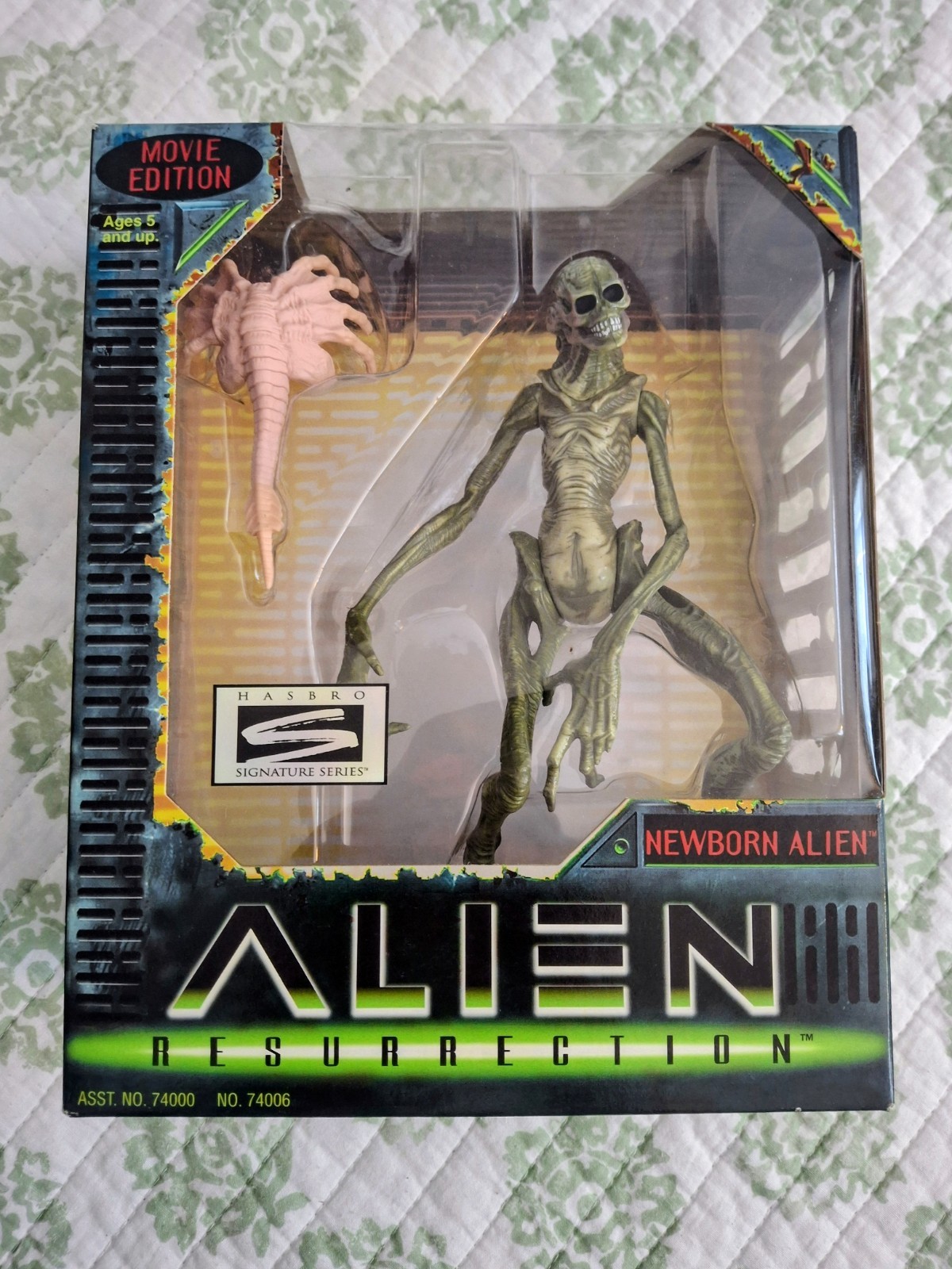 Kenner Alien Resurrection Movie Signature Series Newborn Alien Figure 1997 NIB