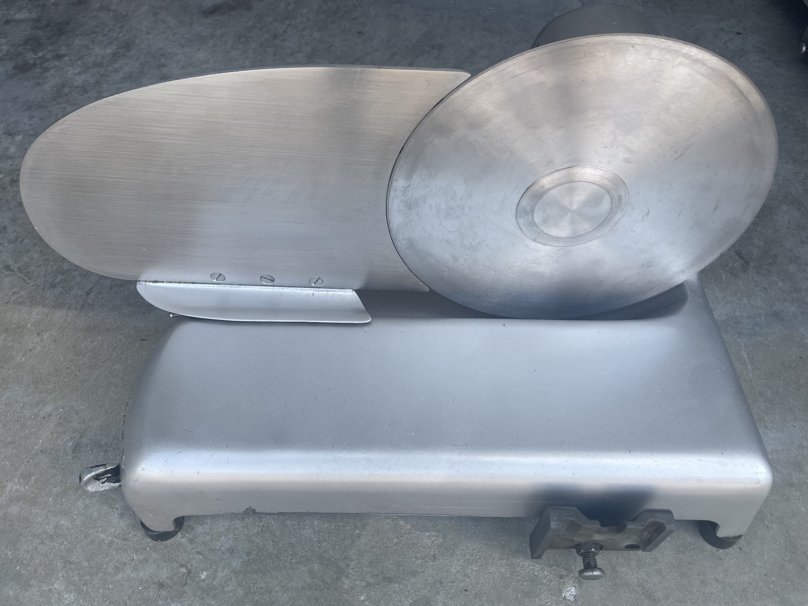 Hobart Model 410 Commercial Slicer ***PLEASE READ DESCRIPTION***