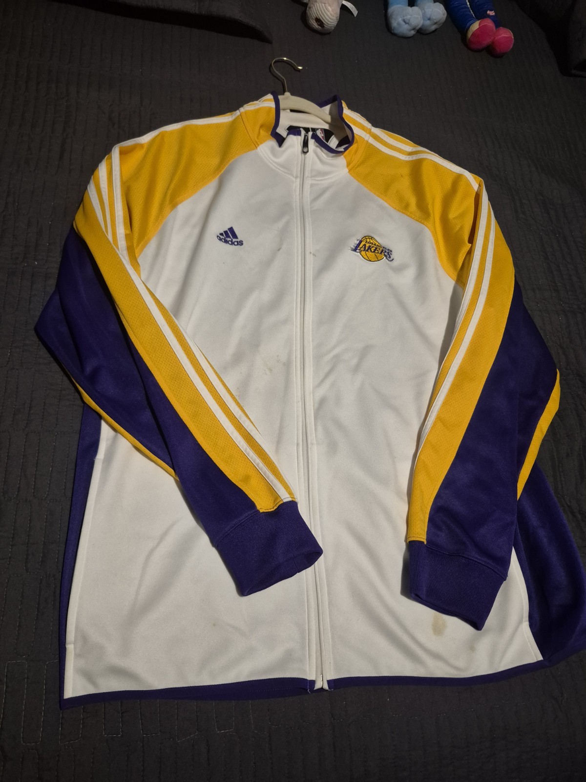 adidas Los Angeles Lakers NBA Clima365 Full-Zip Jacket White/Yellow/Purple XL adidas Los Angeles Lakers NBA Clima365 Full-Zip Jacket White/Yellow/Purple XL