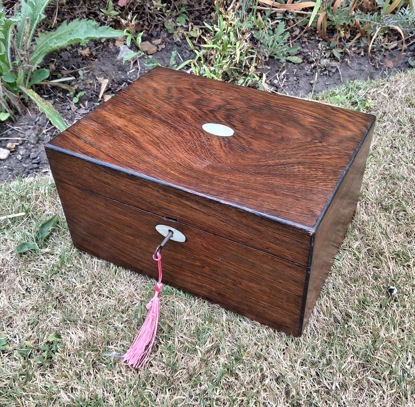 Victorian Rosewood And Mother Of Pearl Box With Original Interior