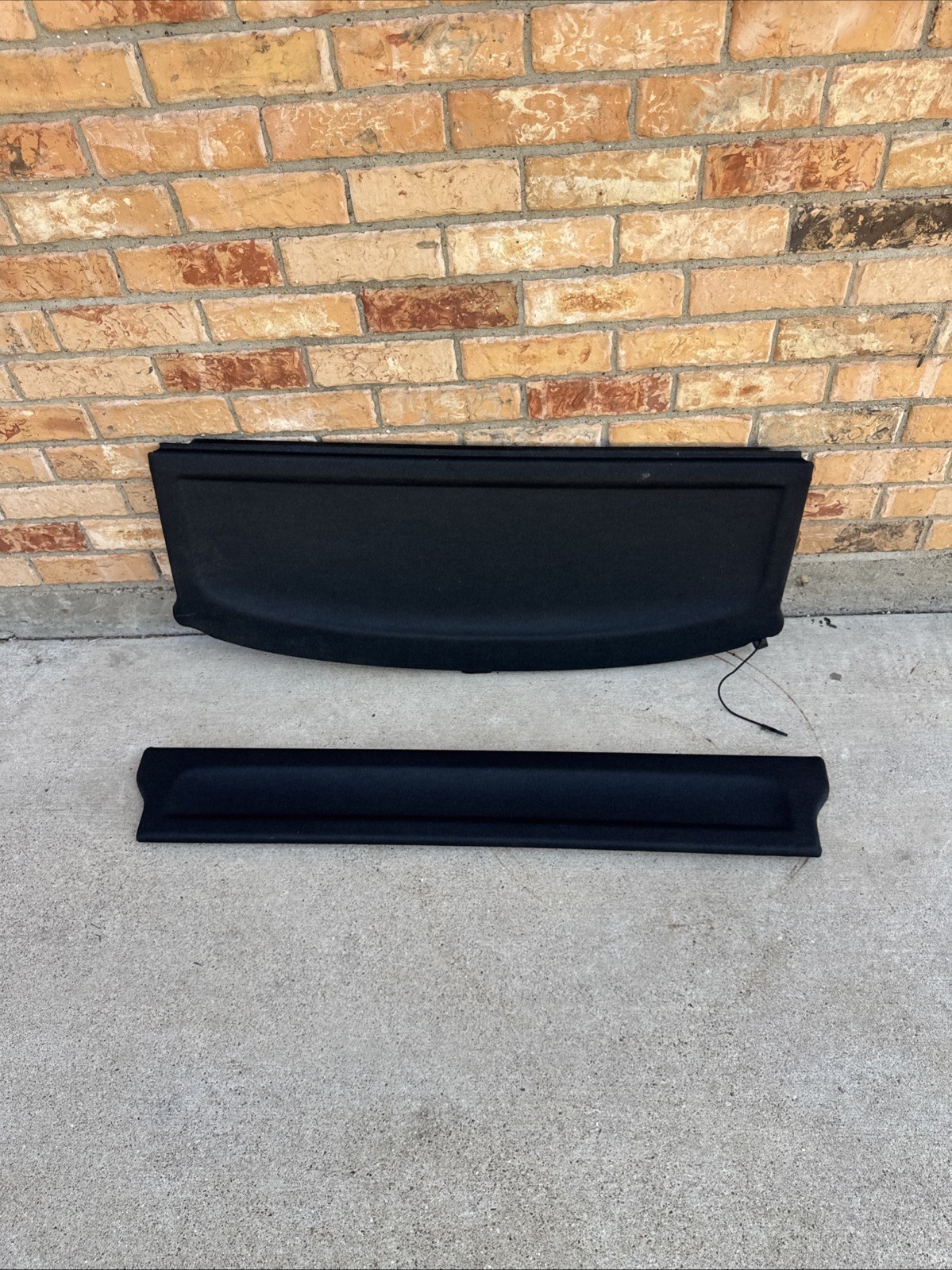 2009-2015 BMW X1 Cargo Cover Trunk Shade Parcel Shelf Panel 2009-2015 BMW X1 Cargo Cover Trunk Shade Parcel Shelf Panel