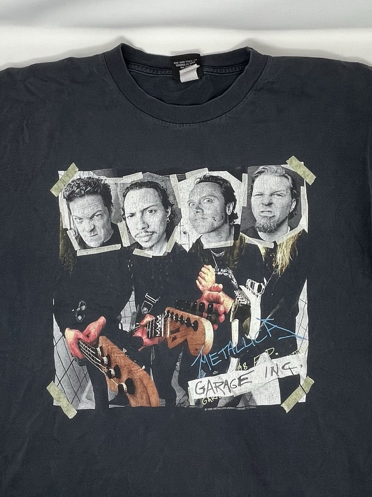 Vintage 1998 Metallica Garage Inc Giant Tag Band T Shirt (L/XL) Nice Fade Vintage 1998 Metallica Garage Inc Giant Tag Band T Shirt (L/XL) Nice Fade