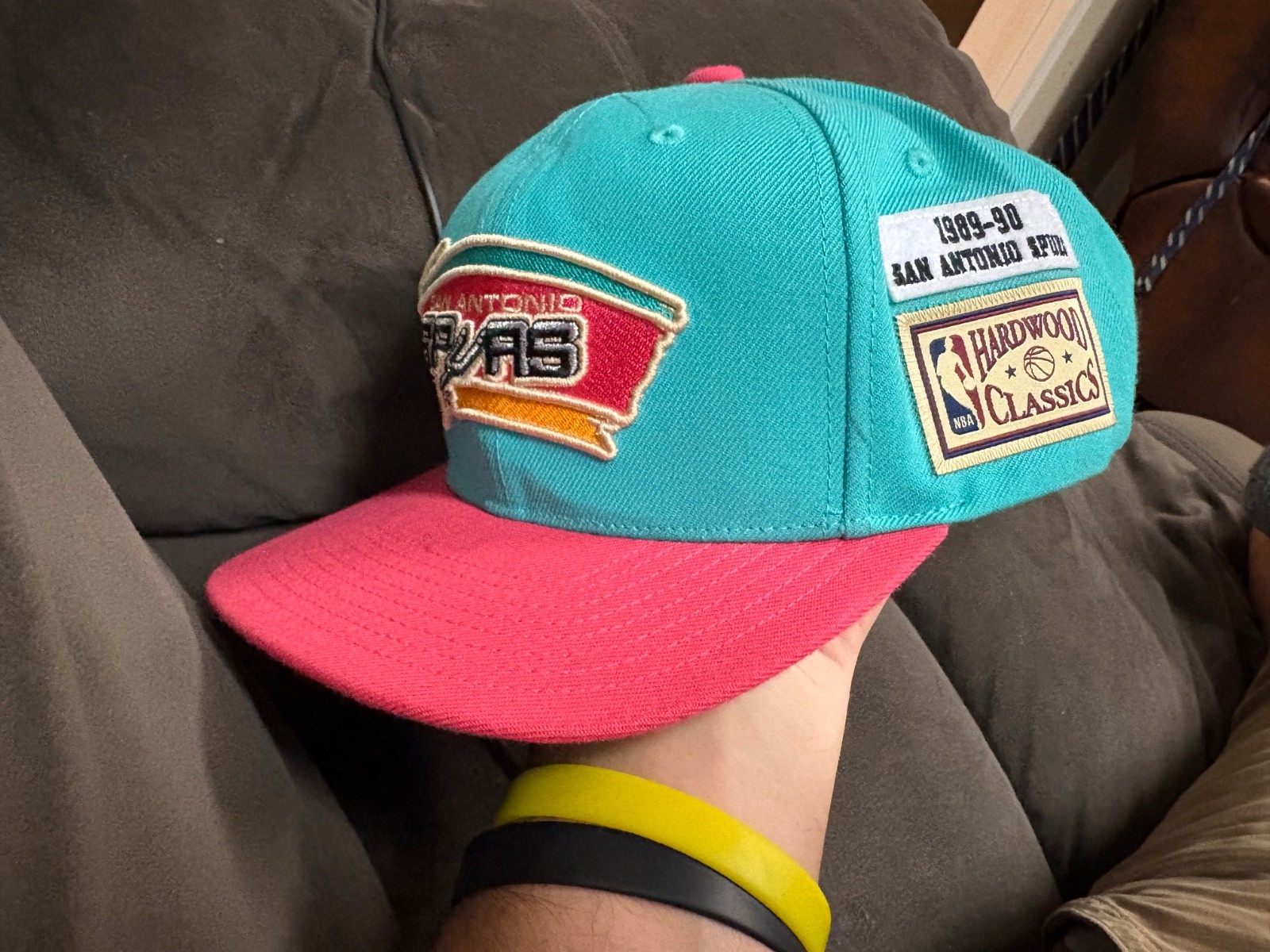 RARE San Antonio Spurs Mitchell & Ness Hardwood Classics Snapback 1989-1990 RARE San Antonio Spurs Mitchell & Ness Hardwood Classics Snapback 1989-1990