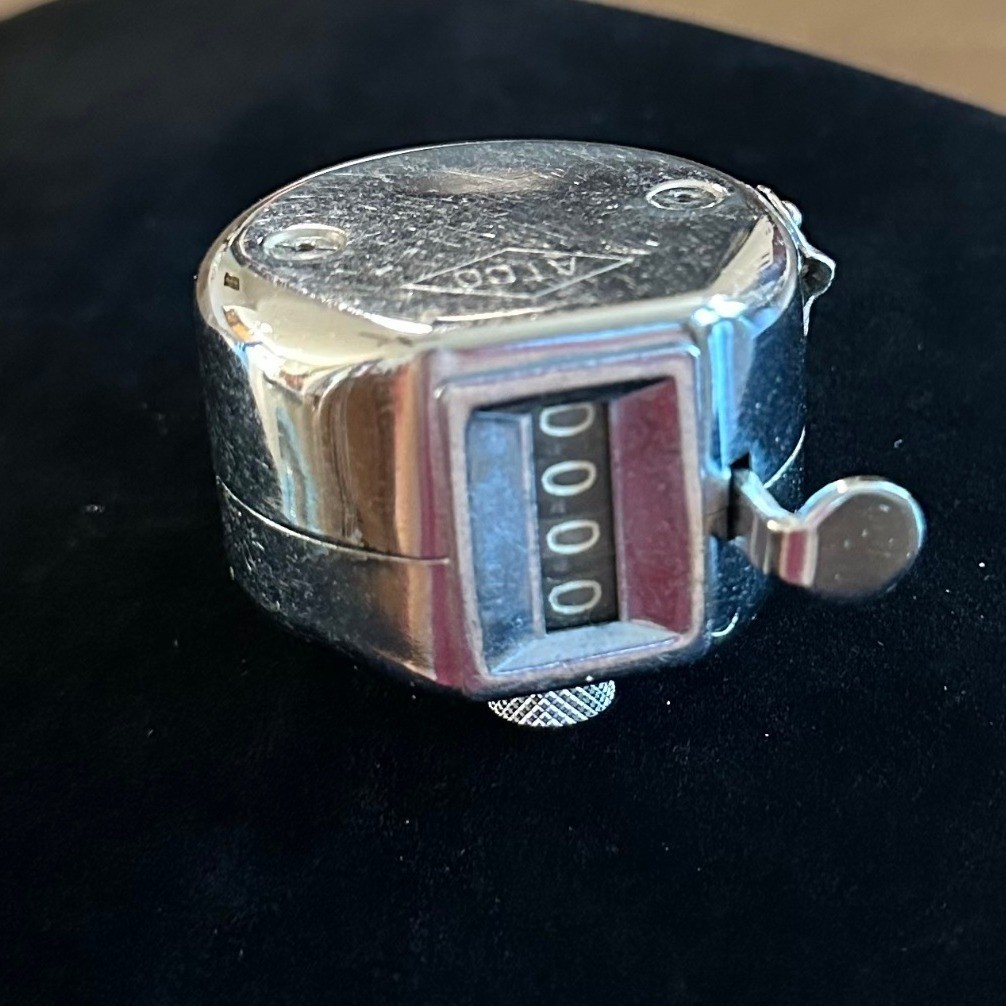 Vintage ATCO Hand Tally Counter Chrome Metal 4 Digit Manual Clicker Reset Knob Vintage ATCO Hand Tally Counter Chrome Metal 4 Digit Manual Clicker Reset Knob