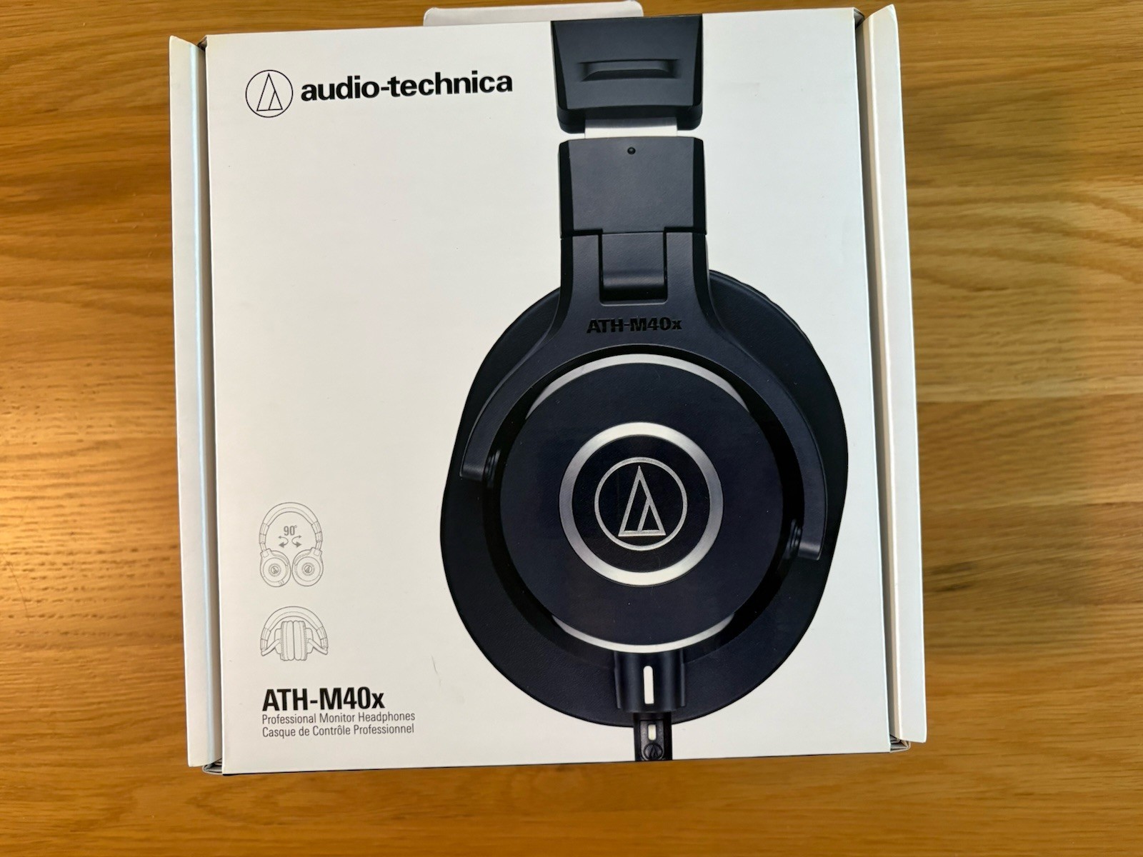 NEW Audio Technica ATH-M40x Monitor Headphones NEW Audio Technica ATH-M40x Monitor Headphones