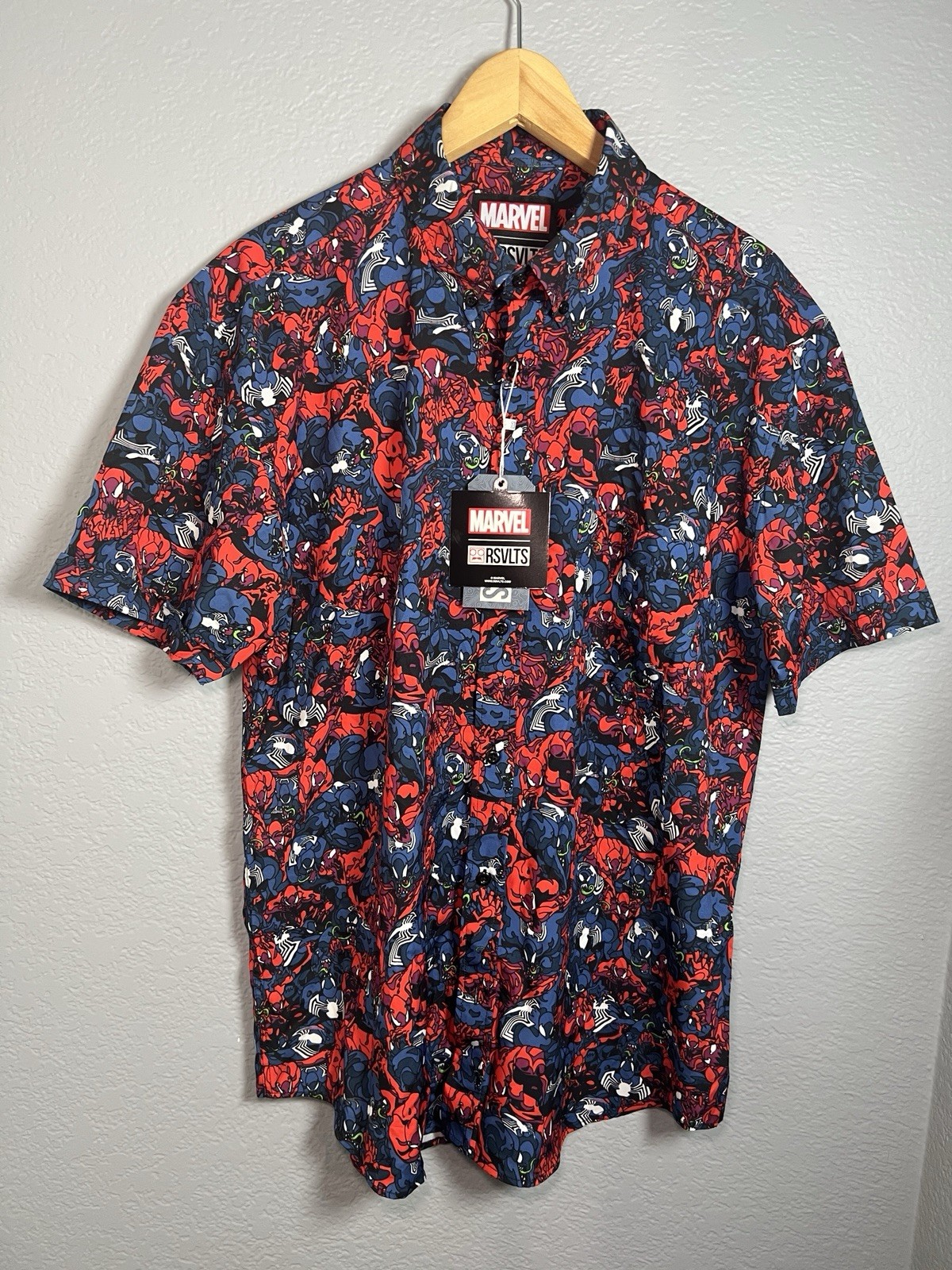 2026 RSVLTS Marvel Button Up Mens M Red \ 2026 RSVLTS Marvel Button Up Mens M Red \