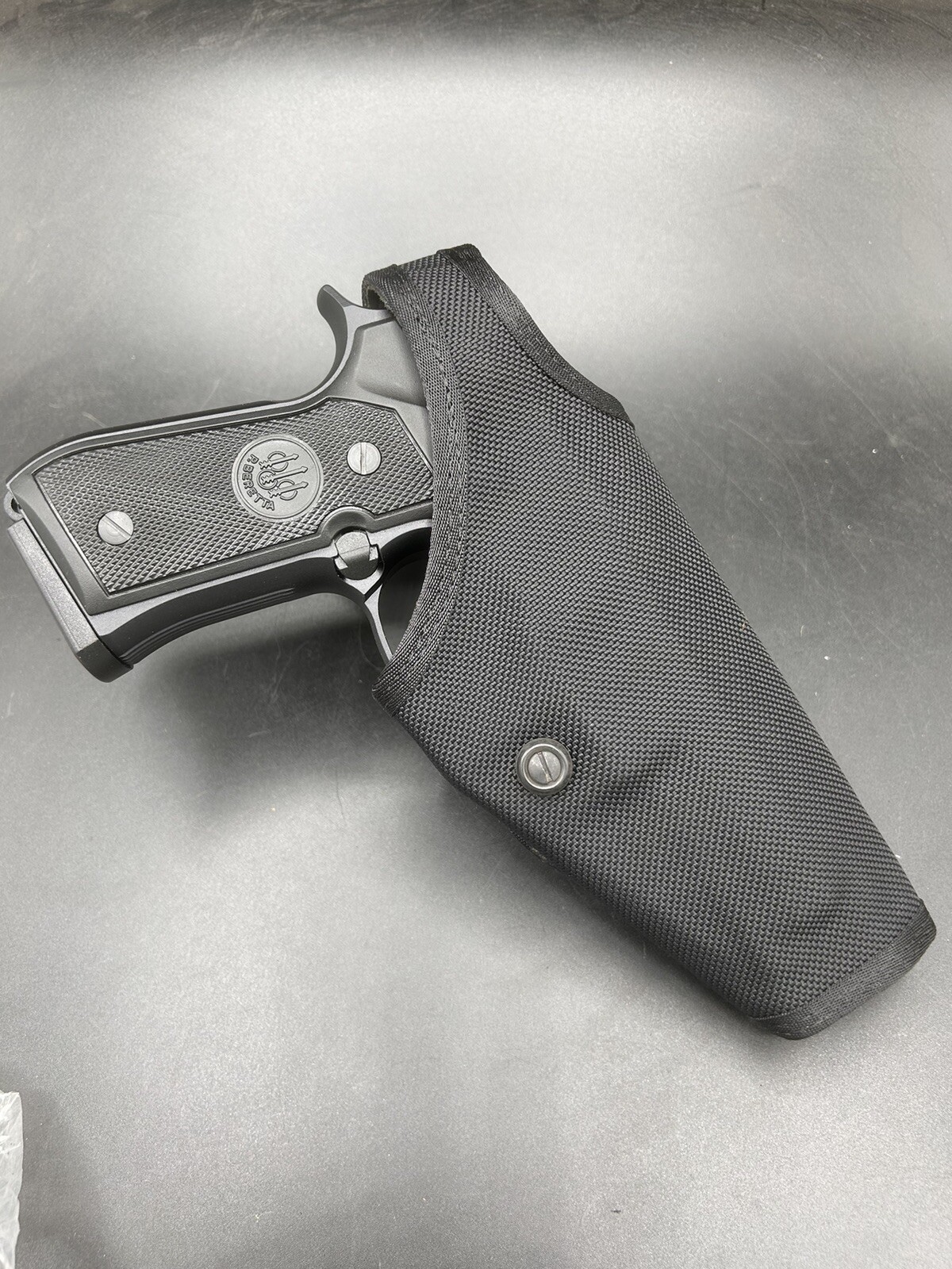 GOULD & GOODRICH Beretta 92FS Duty Holster RH Black, New K338 GOULD & GOODRICH Beretta 92FS Duty Holster RH Black, New K338