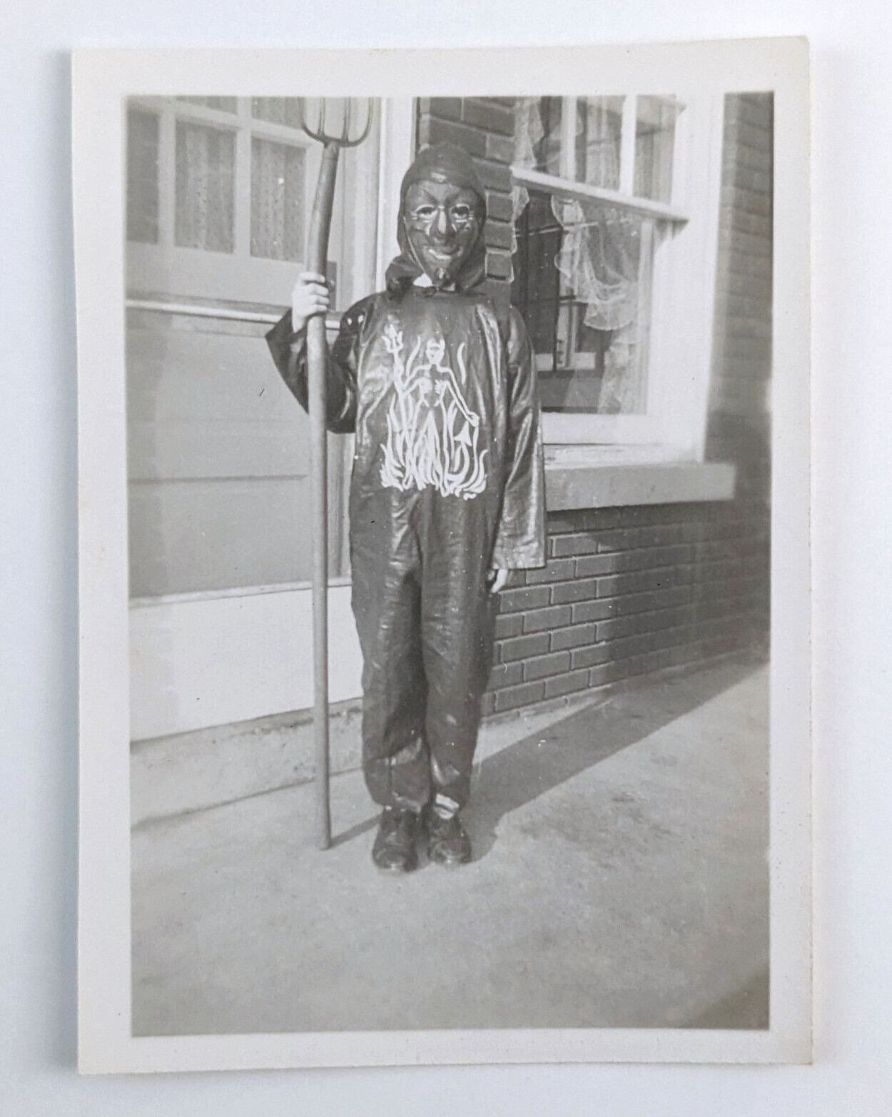 Antique Halloween Photo Kids Dressed up in Creepy DEVIL Costumes 1930s 40s #4 Antique Halloween Photo Kids Dressed up in Creepy DEVIL Costumes 1930s 40s #4