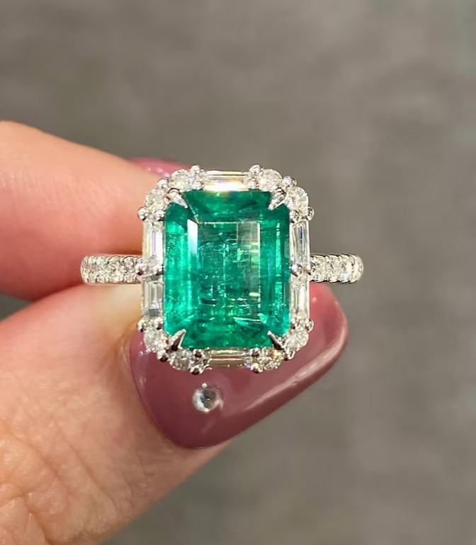 3CT Emerald Natural Emerald & Diamond Women's Engagement Ring 14k White Gold 3CT Emerald Natural Emerald & Diamond Women's Engagement Ring 14k White Gold