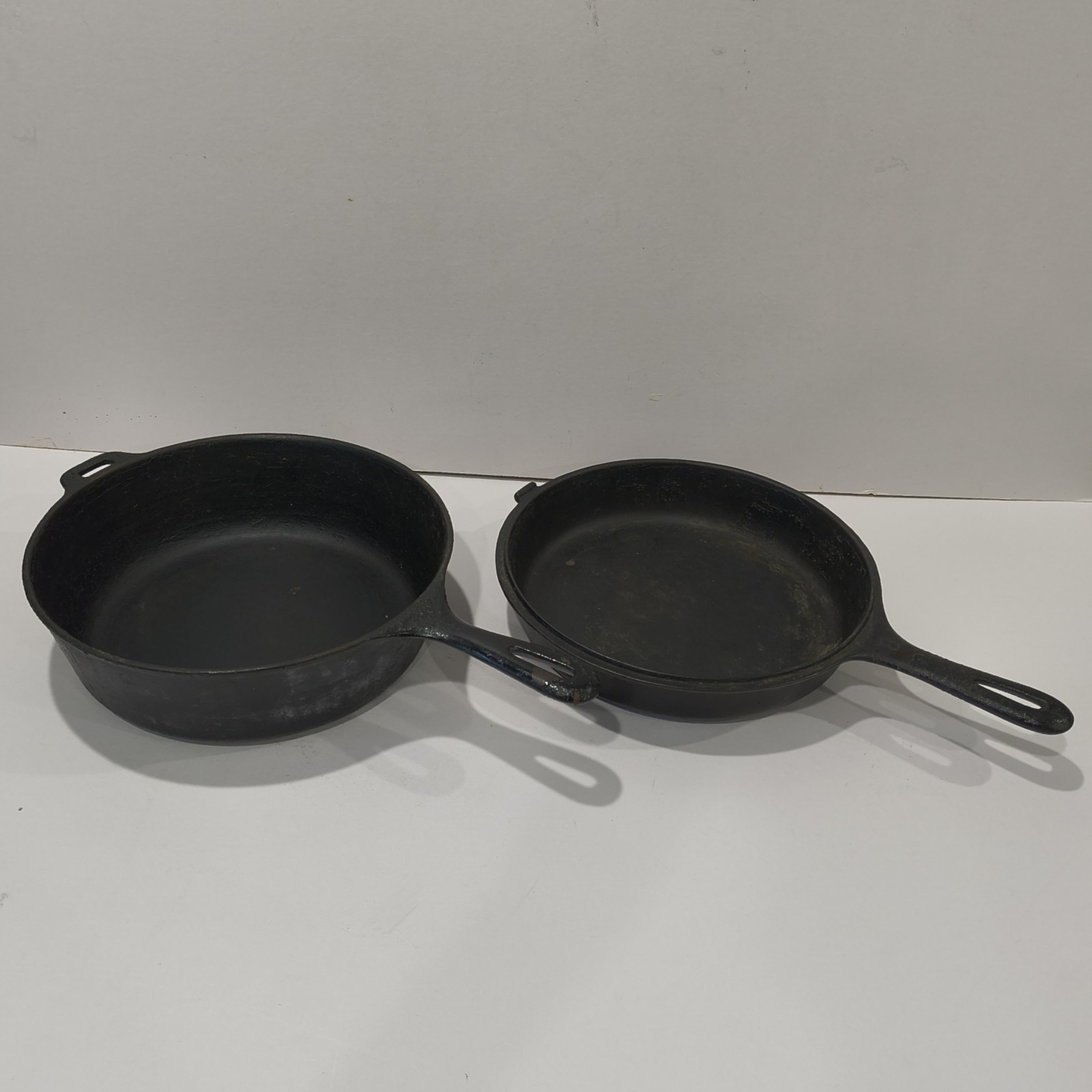 Vintage Griswold No. 80 Double Skillet Set Cast Iron Chicken Fryer & Hinged Lid Vintage Griswold No. 80 Double Skillet Set Cast Iron Chicken Fryer & Hinged Lid