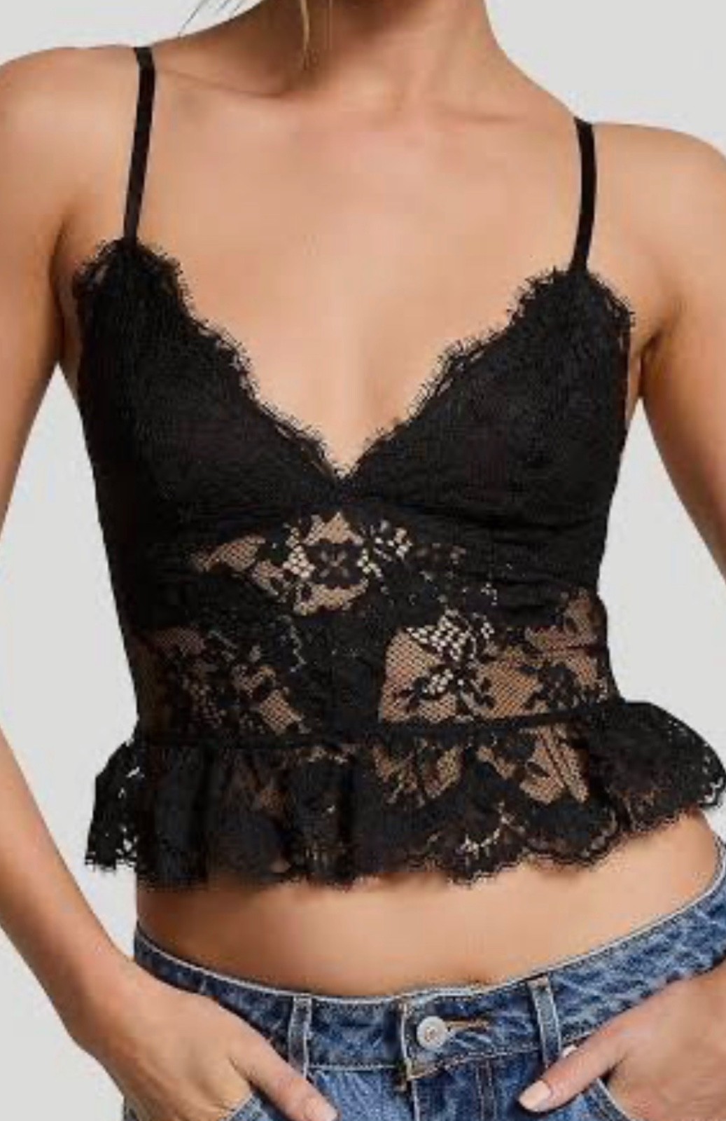 BRAND NEW Victoria\'s Secret Dare to DreamLace Flounce Bra Top BRAND NEW Victoria\'s Secret Dare to DreamLace Flounce Bra Top