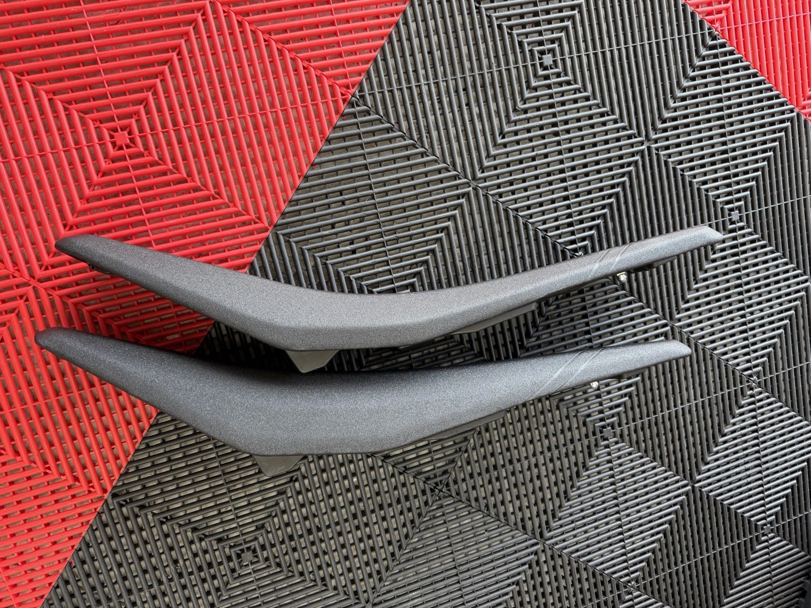 Genuine Surron Ultra Bee 2025|2026 Standard Tall Seat OEM